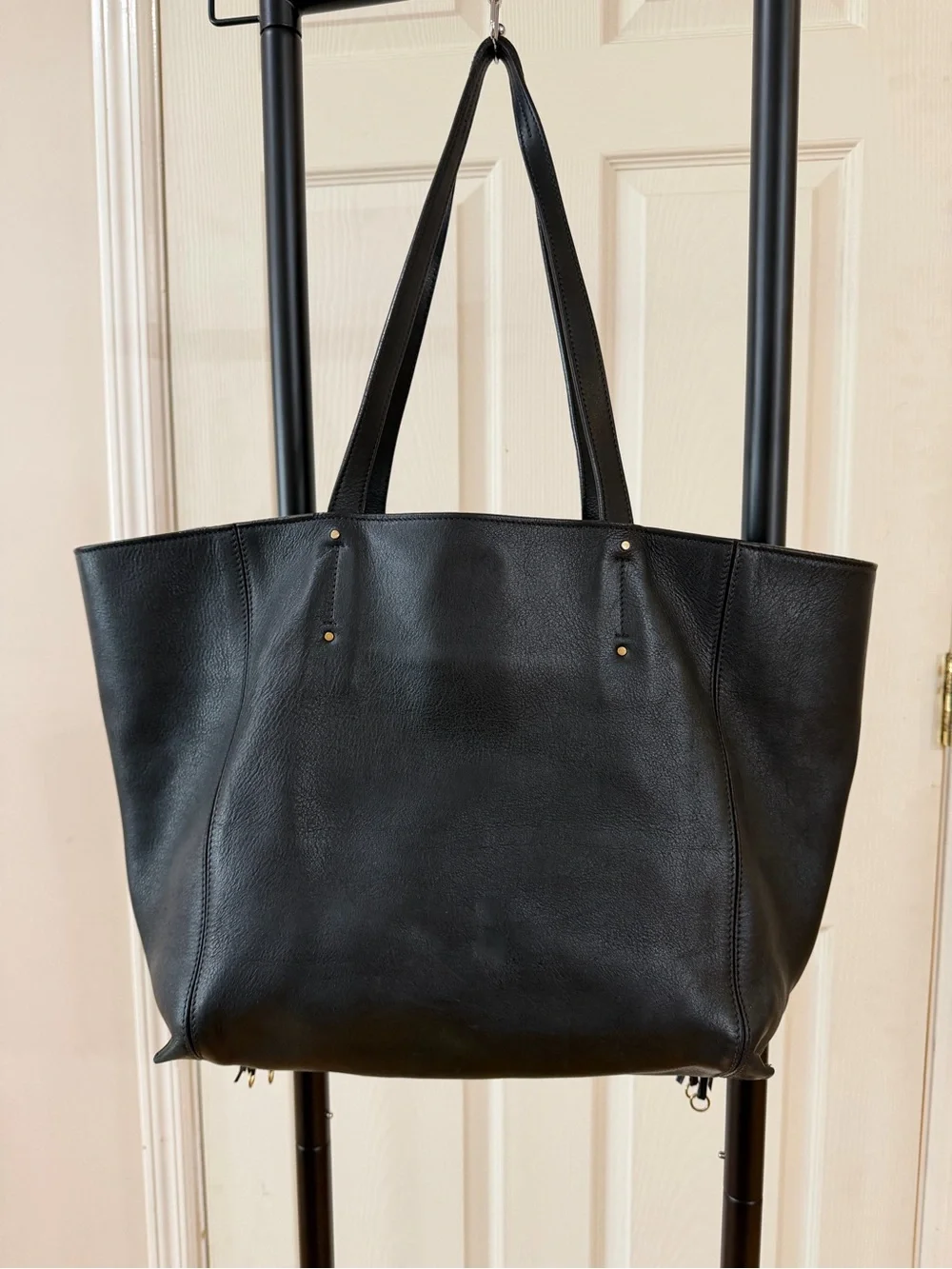 Chloé Milo Tote Bag